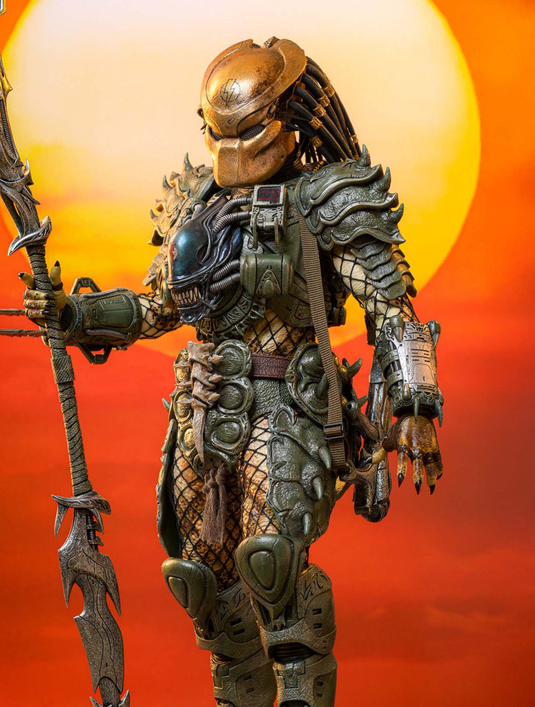 Hot Toys CMS029 Predator - Broken Tusk Predator 1/6th Scale Collectible Figure