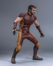 Load image into Gallery viewer, Hot Toys MMS831 Deadpool &amp; Wolverine 1/6th scale Wolverine (Classic Brown and Tan) Collectible Figure [Hot Toys Exclusive]