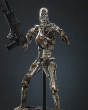Load image into Gallery viewer, Preorder! Hot Toys MMS840D77 Terminator 2: Judgement Day Diecast Endoskeleton (Battle Damaged) 1/6 scale Collectible Figure