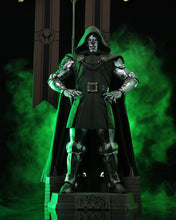 Load image into Gallery viewer, Hot Toys CMS022B Marvel Comics 1/6th Scale Doctor Doom Collectible Figure Special Edition