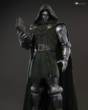 Hot Toys CMS022B Marvel Comics 1/6th Scale Doctor Doom Collectible Figure Special Edition