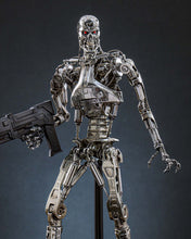 Load image into Gallery viewer, Preorder! Hot Toys MMS840D77 Terminator 2: Judgement Day Diecast Endoskeleton (Battle Damaged) 1/6 scale Collectible Figure