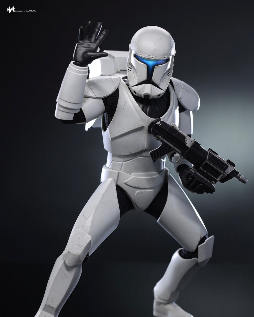 Hot Toys TMS131 Star Wars The Bad Batch Clone Commando 1/6 Scale Collectible Figure