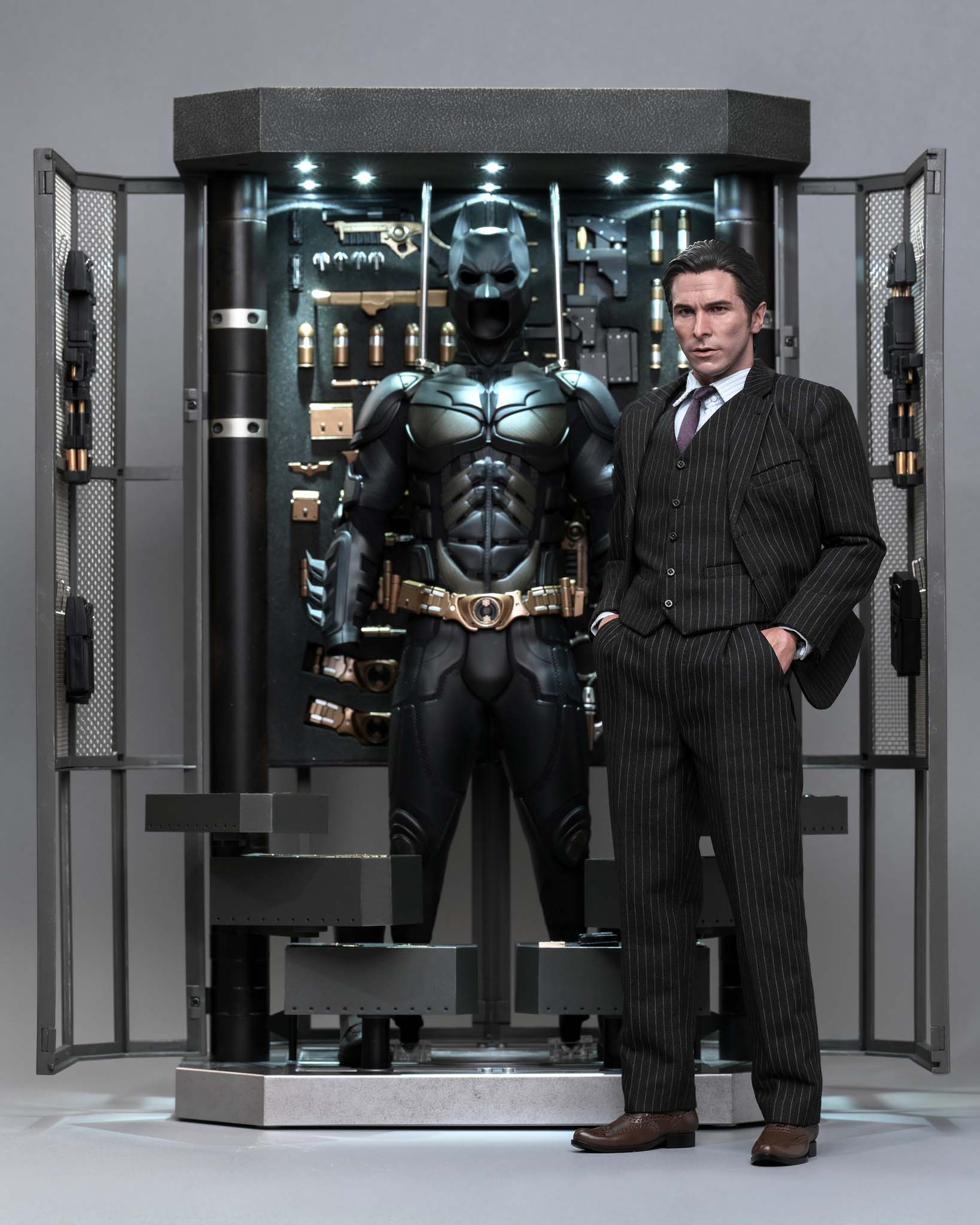 【HOTTOYS】バットマン&タンブラーセット1/6 Hot Toys MMS750 Batman The Dark Knight - Batman Armory with Bruce