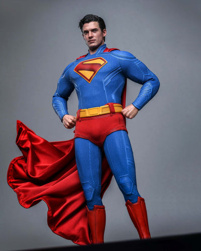 Hot Toys MMS812 Superman 1/6th Scale Superman & Krypto Collectible Set