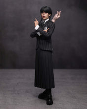 Load image into Gallery viewer, Hot Toys TMS135 Wednesday 1/6th scale Wednesday Collectible Figure