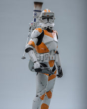 Load image into Gallery viewer, Preorder! Hot Toys MMS852 Star Wars: Revenge of the Sith 1/6th scale 212th Attack Battalion Clone Trooper Collectible Figure (Deluxe Version