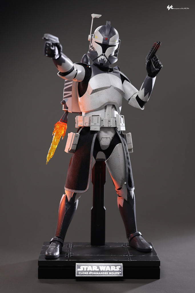 Hot Toys TMS141 Star Wars: The Clone Wars 1/6th scale Clone Commander Wolffe Collectible Figure