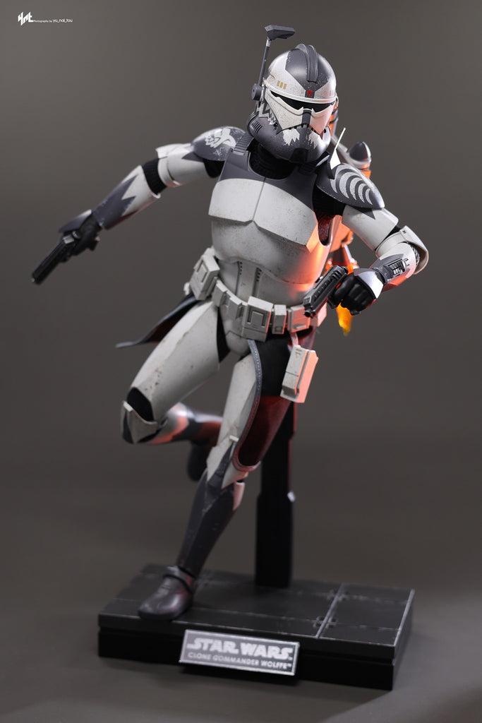 Hot Toys TMS141 Star Wars: The Clone Wars 1/6th scale Clone Commander Wolffe Collectible Figure