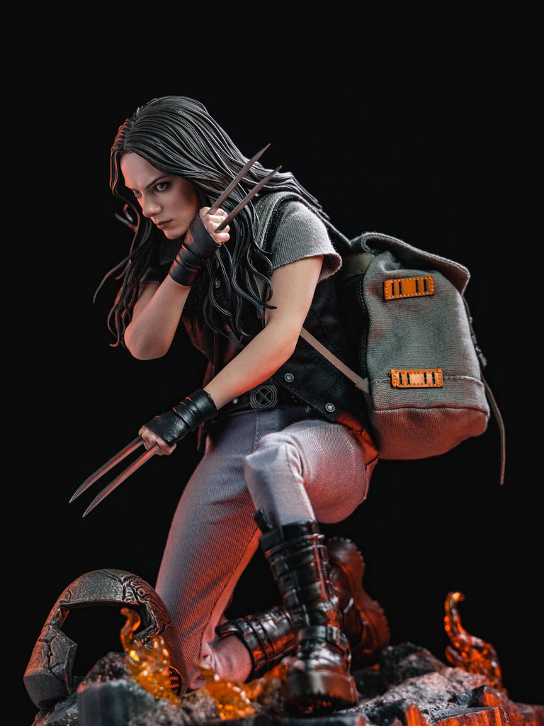 Hot Toys MMS781 Marvel Deadpool and Wolverine X23 1/6 Scale Collectible Figure