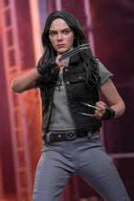Load image into Gallery viewer, Hot Toys MMS781 Marvel Deadpool and Wolverine X23 1/6 Scale Collectible Figure