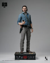 Load image into Gallery viewer, Preorder! INART The Walking Dead Season 8 Rick Grimes 1/6th Scale Collectible Figure