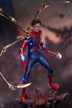 Load image into Gallery viewer, Hot Toys MMS761 Avengers Endgame 1/6th Scale Iron Spider Collectible Figure Sculpted Version