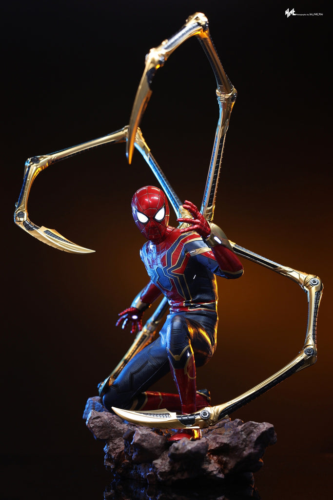 Hot Toys MMS761 Avengers Endgame 1/6th Scale Iron Spider Collectible Figure Sculpted Version