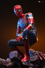 Load image into Gallery viewer, Hot Toys MMS761 Avengers Endgame 1/6th Scale Iron Spider Collectible Figure Sculpted Version