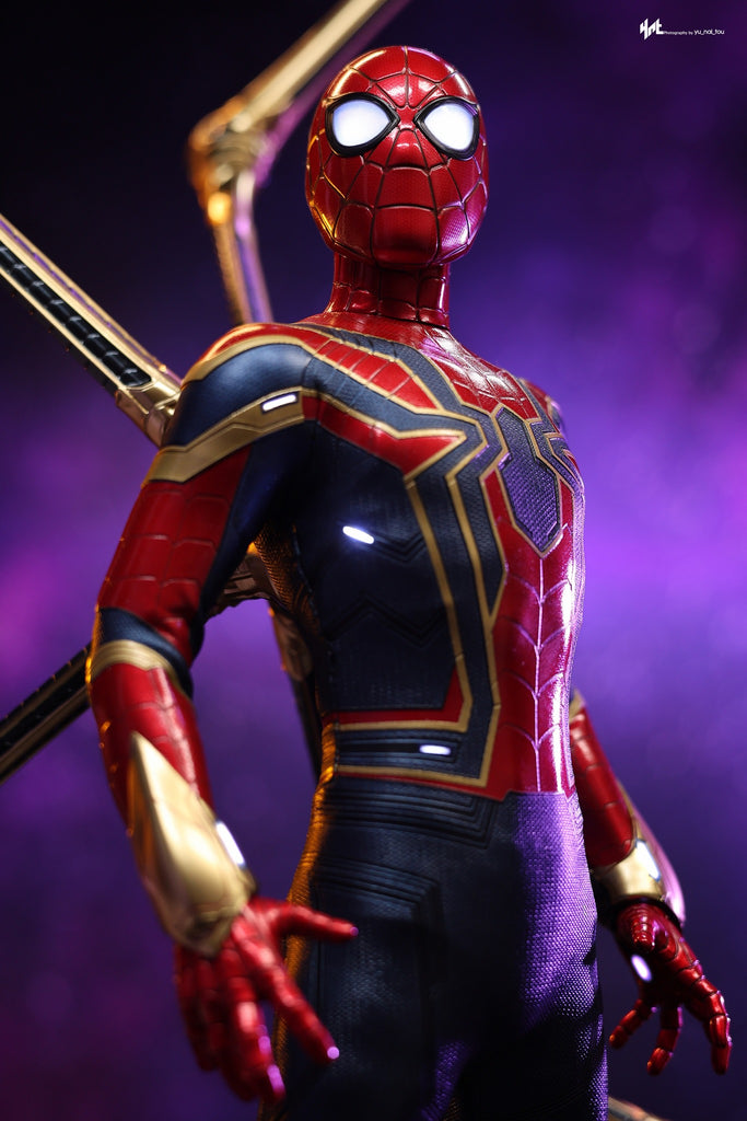 Hot Toys MMS761 Avengers Endgame 1/6th Scale Iron Spider Collectible Figure Sculpted Version