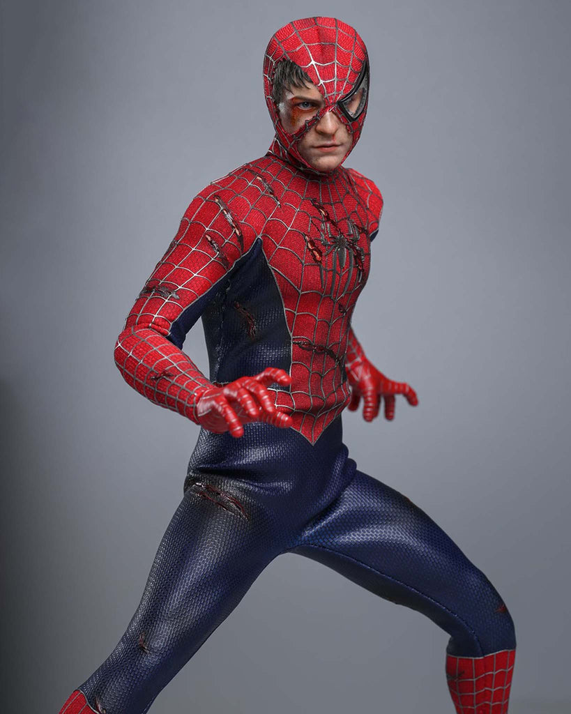 Hot Toys MMS859 Spider-Man 1/6th scale Spider-Man (Battle Damaged Version) Collectible Figure