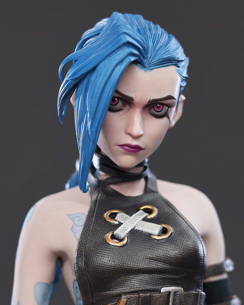 Hot Toys TMS137 Arcane 1/6th scale Jinx Collectible Figure