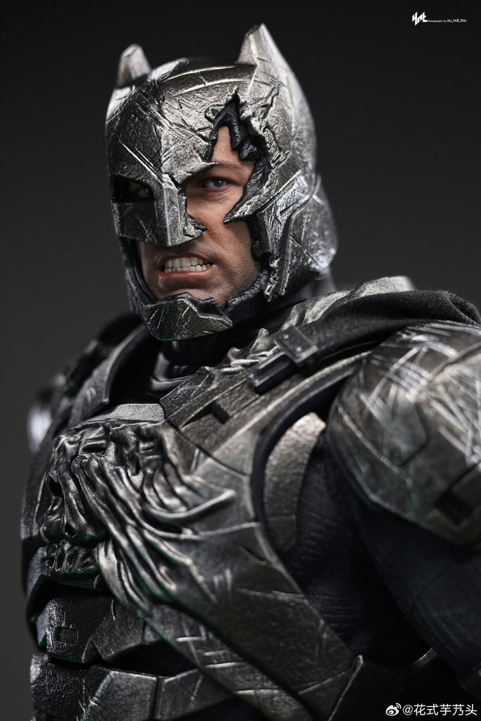 Hot Toys MMS743D63 Batman V Superman Dawn Of Justice Armored Batman (2.0) 1/6th Scale Collectible Figure (Deluxe Version)