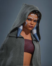 Load image into Gallery viewer, Hot Toys TMS170 Star Wars: The Clone Wars 1/6th scale Ahsoka Tano (Padawan) Collectible Figure [Hot Toys Exclusive]