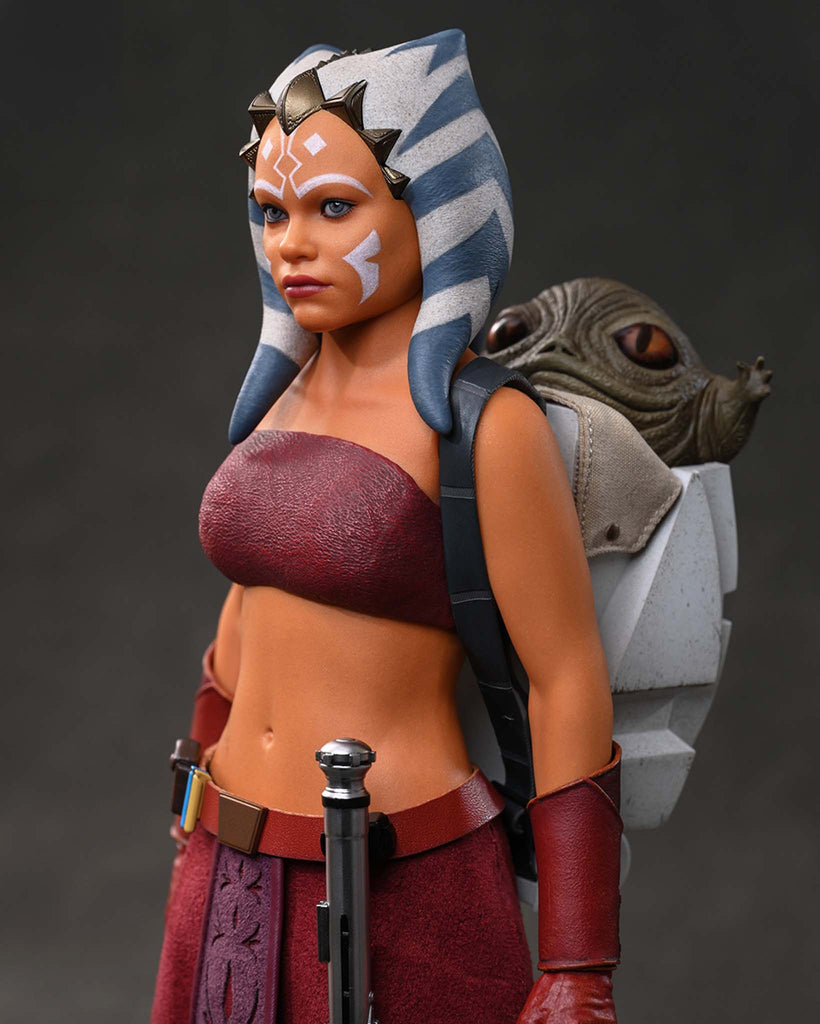 Hot Toys TMS170 Star Wars: The Clone Wars 1/6th scale Ahsoka Tano (Padawan) Collectible Figure [Hot Toys Exclusive]