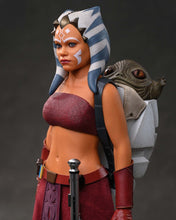 Load image into Gallery viewer, Hot Toys TMS170 Star Wars: The Clone Wars 1/6th scale Ahsoka Tano (Padawan) Collectible Figure [Hot Toys Exclusive]