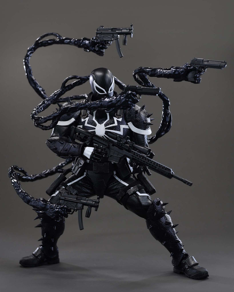 Hot Toys CMS025 Marvel Comics 1/6th scale Agent Venom Collectible Figure