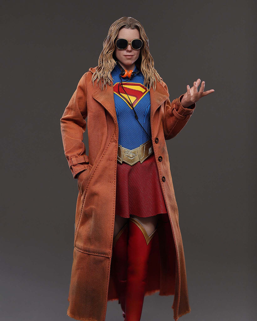 Preorder! Hot Toys MMS869 Supergirl 1/6th scale Supergirl & Krypto Collectible Set
