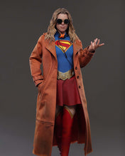 Load image into Gallery viewer, Preorder! Hot Toys MMS869 Supergirl 1/6th scale Supergirl &amp; Krypto Collectible Set