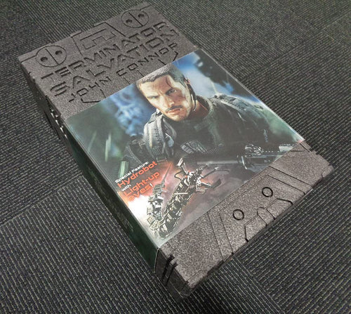 Hot Toys MMS111 Terminator Salvation John Conner Final Battle Version 1/6 Scale Collectible Figure