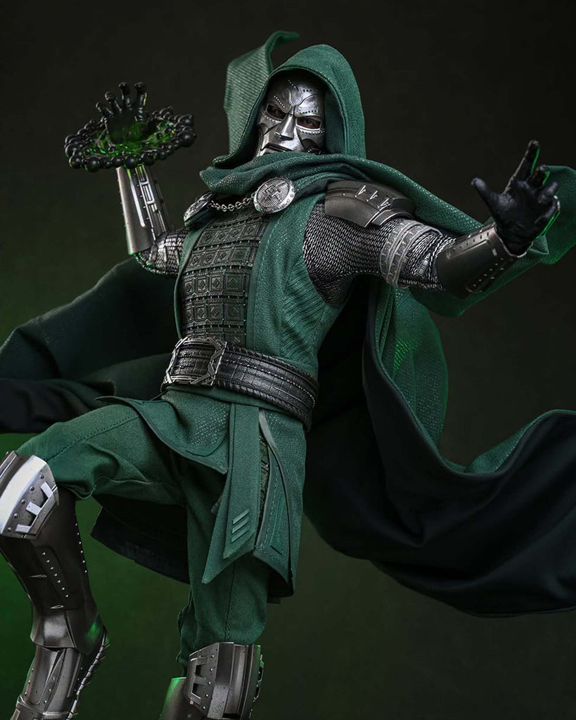 Preorder! Hot Toys MMS907B Avengers: Doomsday 1/6th scale Doctor Doom Collectible Figure (Ultimate Version) Special Edition