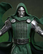 Load image into Gallery viewer, Preorder! Hot Toys MMS907B Avengers: Doomsday 1/6th scale Doctor Doom Collectible Figure (Ultimate Version) Special Edition