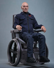 Load image into Gallery viewer, Preorder! Hot Toys MMS917 Avengers: Doomsday 1/6th scale Professor X Collectible Figure