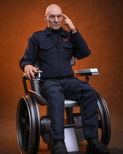 Load image into Gallery viewer, Preorder! Hot Toys MMS917 Avengers: Doomsday 1/6th scale Professor X Collectible Figure