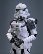 Load image into Gallery viewer, Hot Toys VGM82 Star Wars Jedi: Survivor 1/6th scale Jetpack Trooper Collectible Figure (Hot Toys Exclusive)