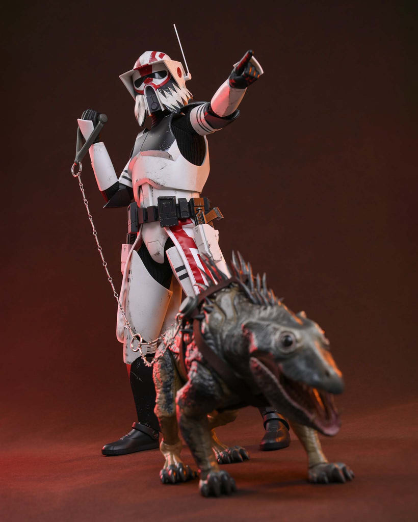 Hot Toys TMS167 Star Wars: The Clone Wars - Sergeant Hound 1/6th Scale Collectible Figure