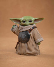 Load image into Gallery viewer, Hot Toys MMS872 Star Wars: The Mandalorian &amp; Grogu 1/6th scale The Mandalorian and Grogu Collectible Set