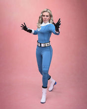 Load image into Gallery viewer, Hot Toys MMS824B The Fantastic Four: First Steps 1/6th scale Invisible Woman and H.E.R.B.I.E. Collectible Set Special Edition