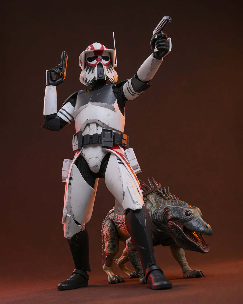 Hot Toys TMS167 Star Wars: The Clone Wars - Sergeant Hound 1/6th Scale Collectible Figure