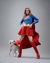 Load image into Gallery viewer, Hot Toys MMS869 Supergirl 1/6th scale Supergirl &amp; Krypto Collectible Set