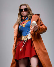 Load image into Gallery viewer, Hot Toys MMS869 Supergirl 1/6th scale Supergirl &amp; Krypto Collectible Set