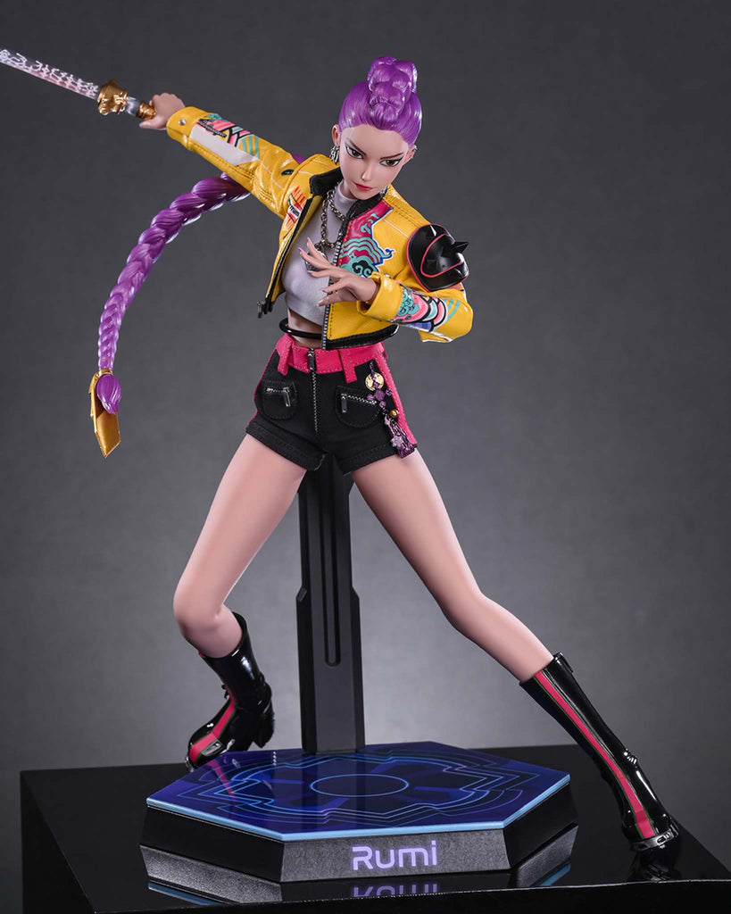 Preorder! Hot Toys TMS176 KPop Demon Hunters 1/6th scale Rumi Collectible Figure