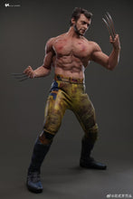 Load image into Gallery viewer, Hot Toys MMS756 Marvel Deadpool and Wolverine Wolverine (Jacket Version) 1/6 Scale Collectible Figure