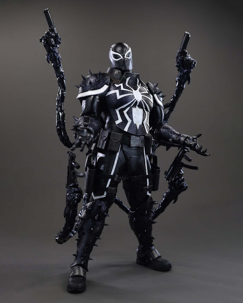 Hot Toys CMS025 Marvel Comics 1/6th scale Agent Venom Collectible Figure