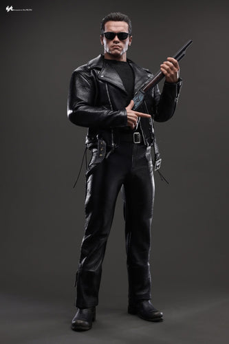 Hot Toys MMS795 Terminator 2: Judgment Day 1/6th Scale T-800 (2.0) Collectible Figure