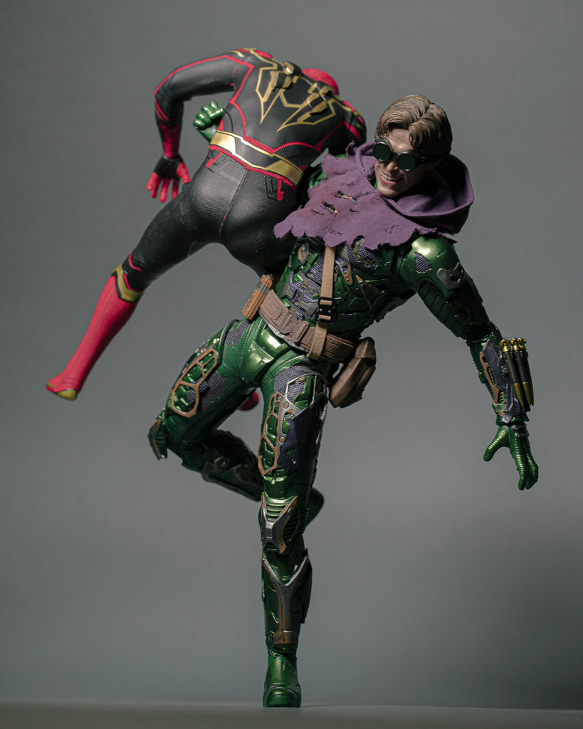 Hot Toys MMS674 Spiderman No Way Home Green Goblin Upgraded Suit 1/6 Scale Collectible Figure