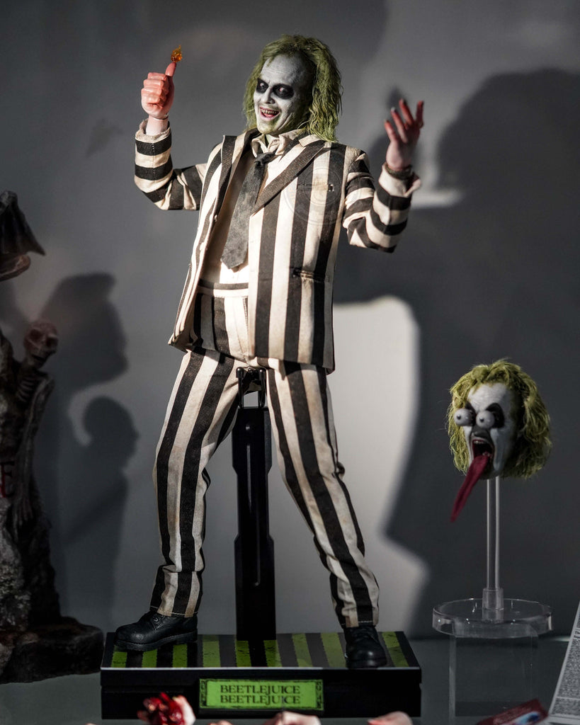 Prerorder! Hot Toys MMS767 Beetlejuice 1/6th scale Beetlejuice Collectible Figure