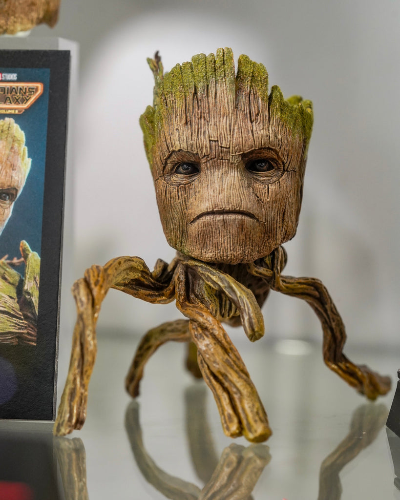 Hot Toys MMS707 Guardians of the Galaxy Volume 3 Groot 1/6 Scale Collectible Figure Deluxe Version