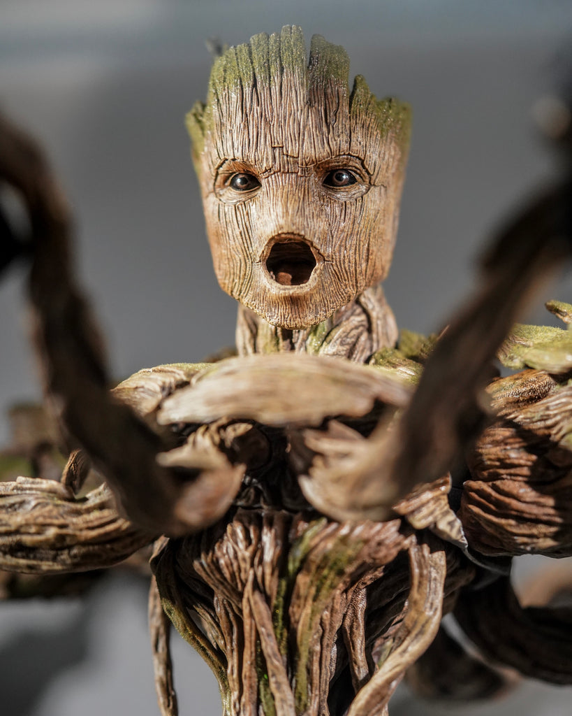 Hot Toys MMS707 Guardians of the Galaxy Volume 3 Groot 1/6 Scale Collectible Figure Deluxe Version