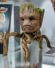 Load image into Gallery viewer, Hot Toys MMS707 Guardians of the Galaxy Volume 3 Groot 1/6 Scale Collectible Figure Deluxe Version